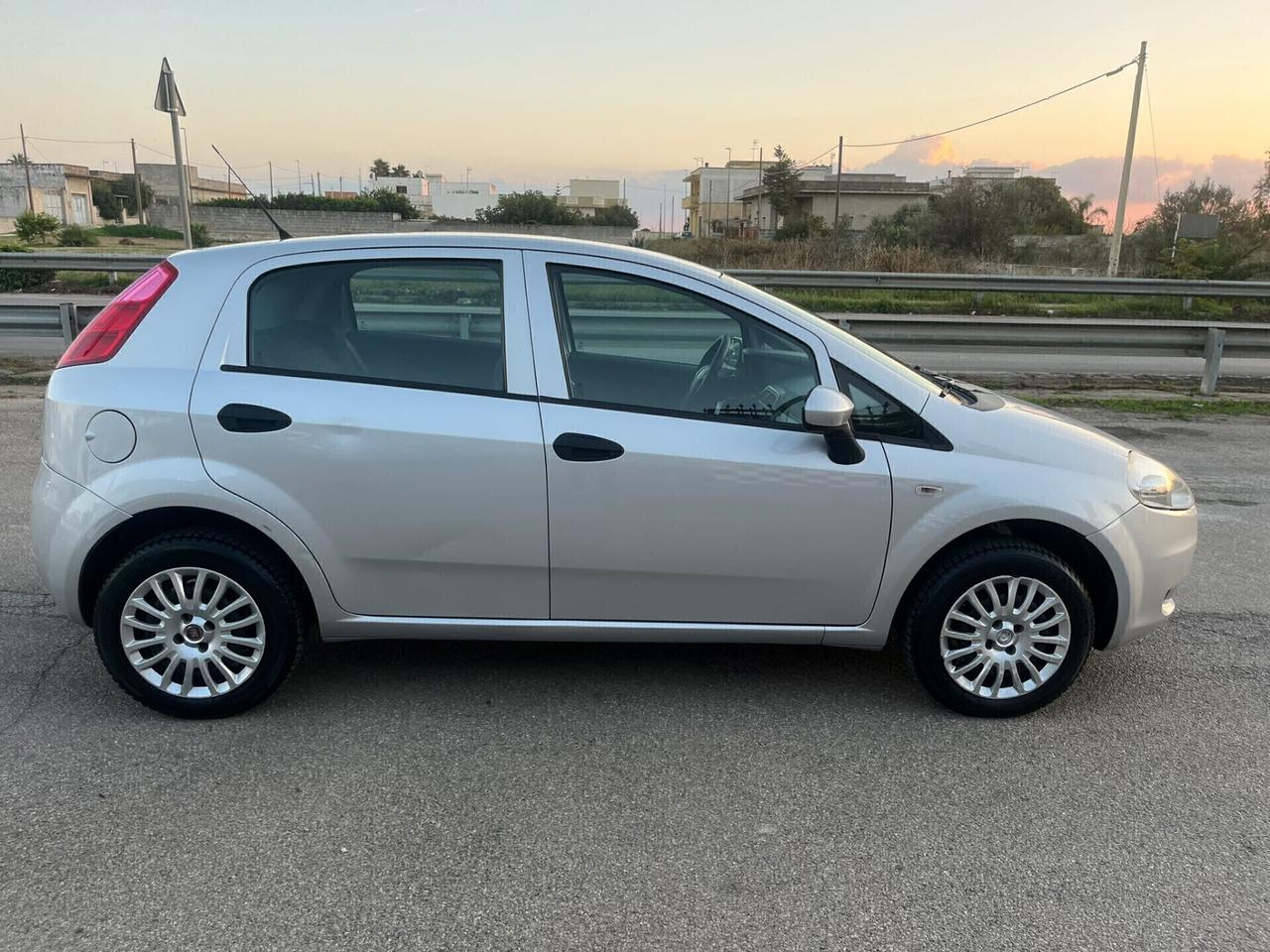 Fiat Grande Punto 1.4 Natural Power Unipro 2013