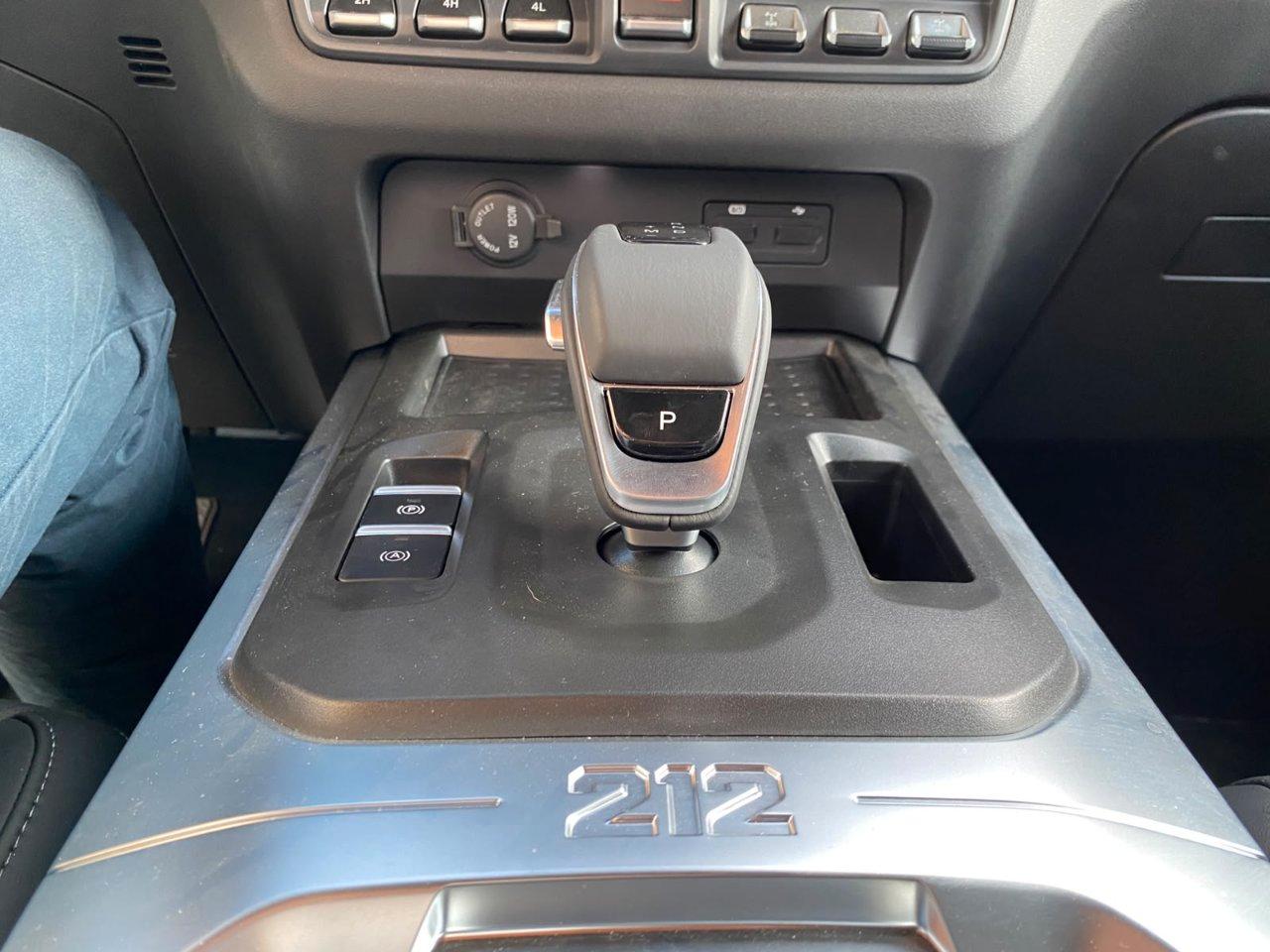EMC 212 2.0 tgdi Officer 4wd 8at