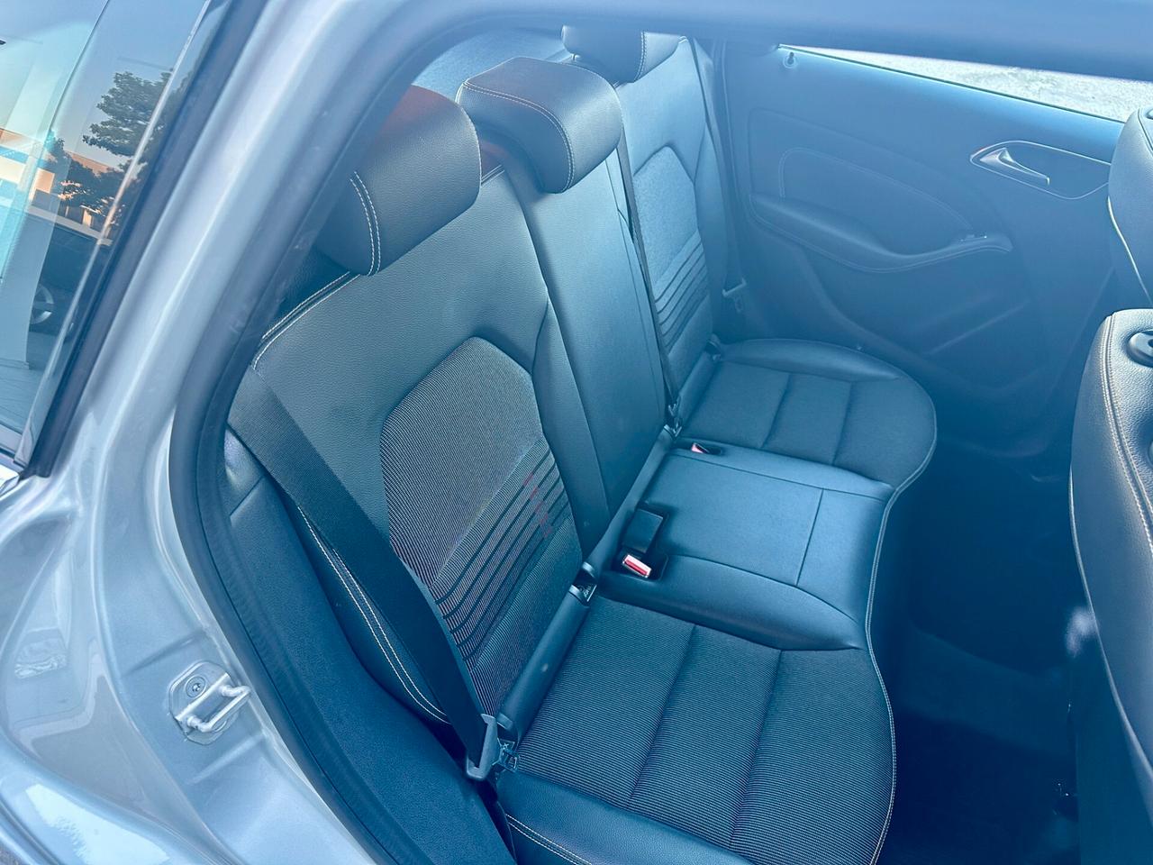 Mercedes-benz B 180 B 180 d Premium