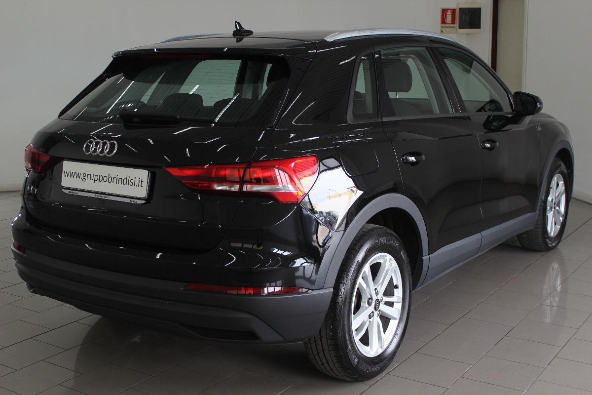 AUDI - Q3 - 35 TDI S tronic Business