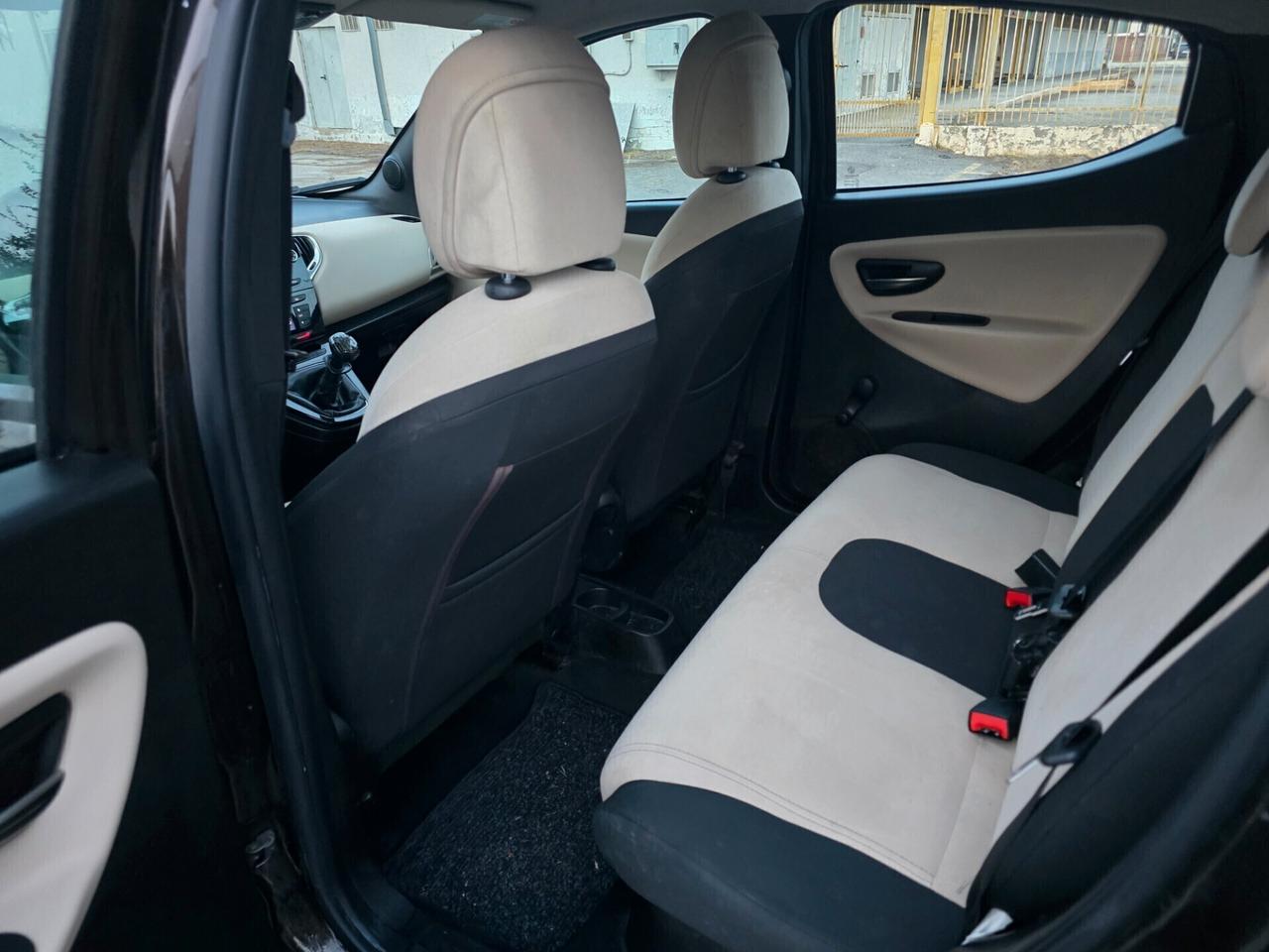 Lancia Ypsilon 1.2 69 CV 5 porte GPL Ecochic Gold