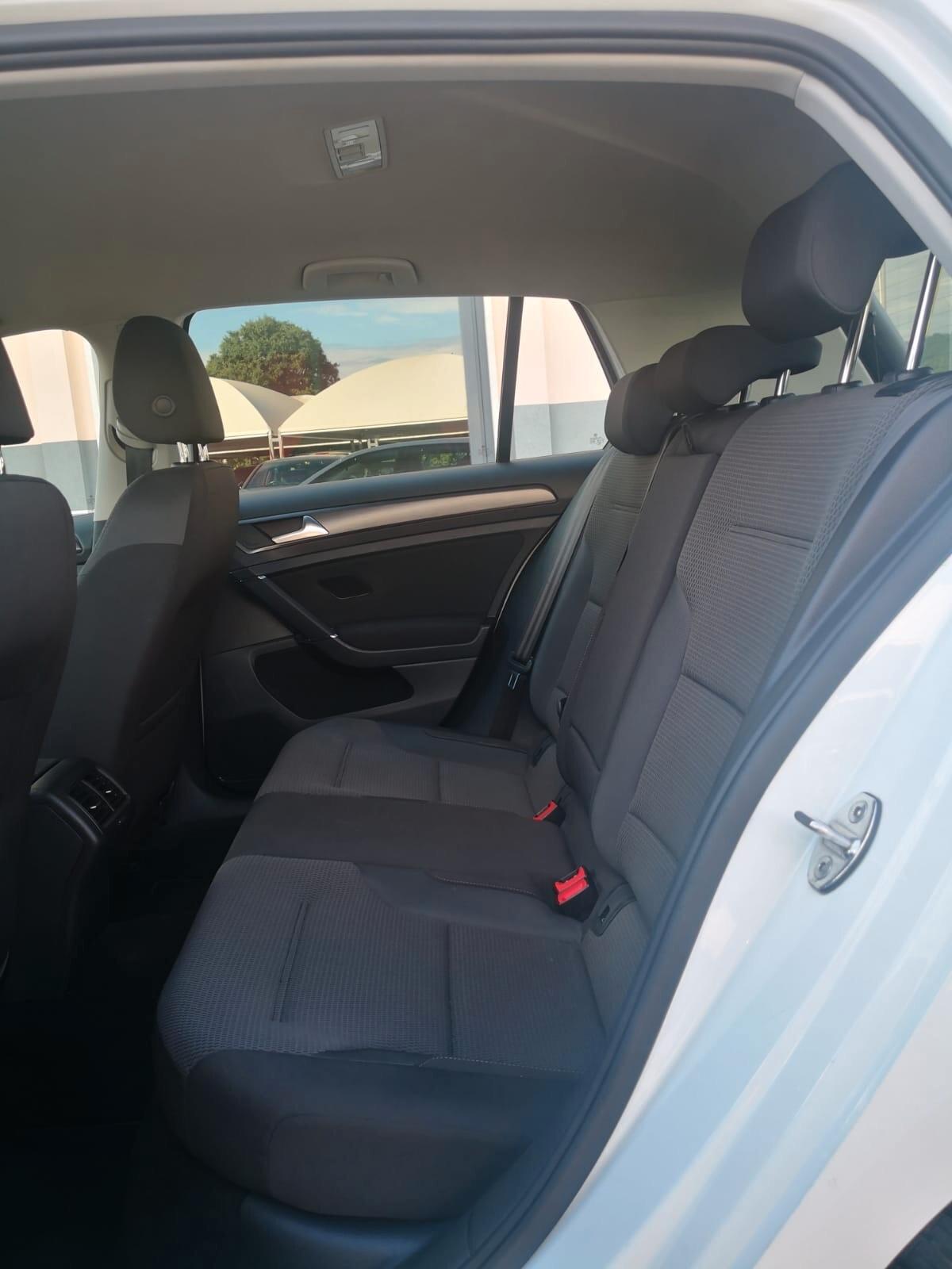 Volkswagen Golf 1.6 TDI 115 CV DSG 5p. ***FULL LED***CAR PLAY***