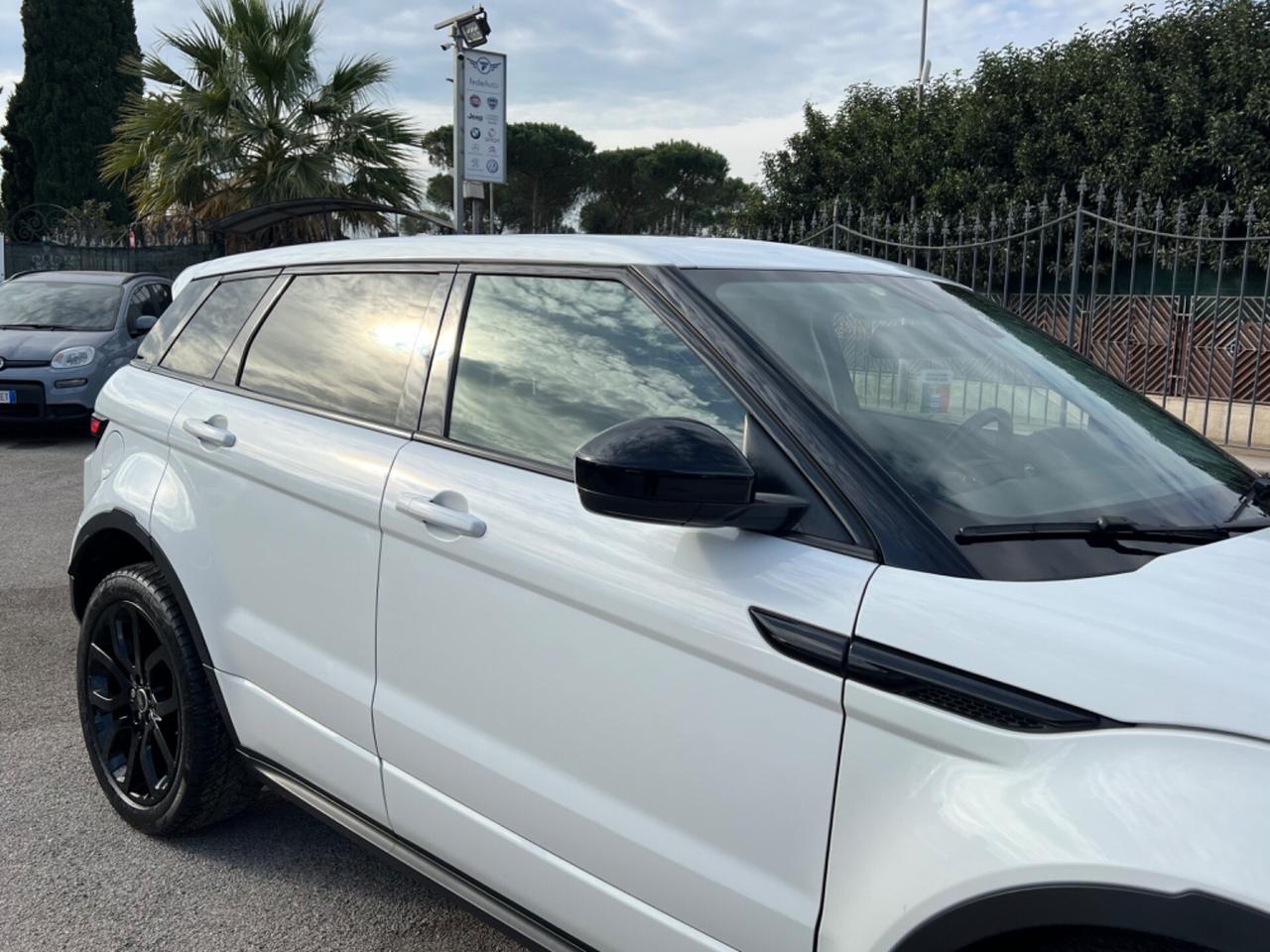 Land Rover Evoque 2.0 TD4 180cv HSE Dynamic My17