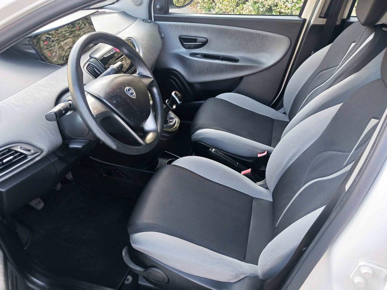 Lancia Ypsilon 5 porte UNIPROPRIETARIA