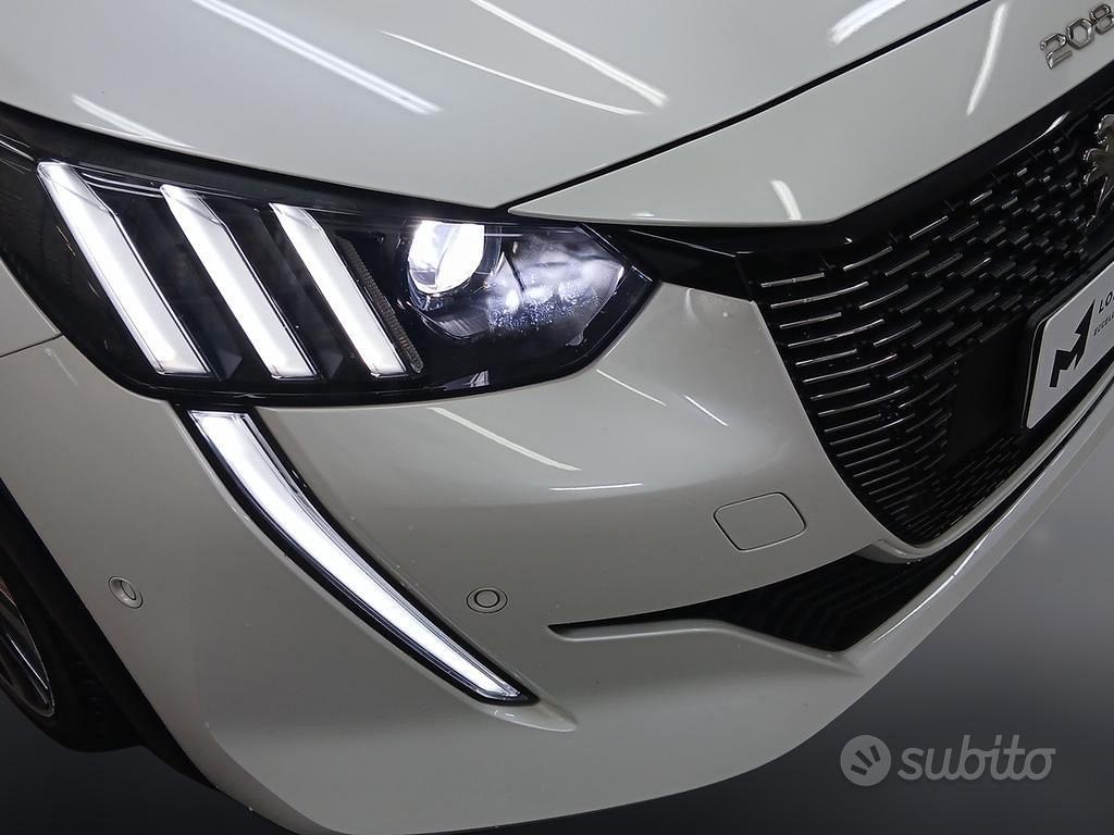 Peugeot 208 1.2 puretech GT Line s&s 100cv eat8