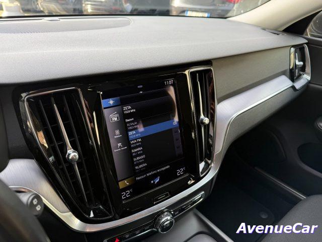 VOLVO V60 Cross Country 2.0 b4 awd CERCHI 20'' IVA ESP UNICO PROPRIETARIO