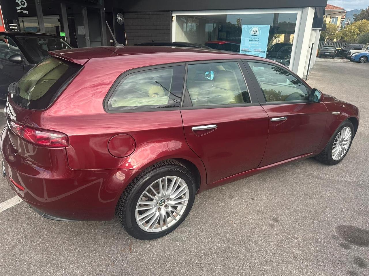 Alfa Romeo 159 1.9 JTDm Sportwagon Distinctive