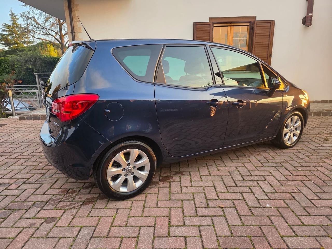 Opel Meriva 1.3 CDTI 95CV ecoFLEX Cosmo