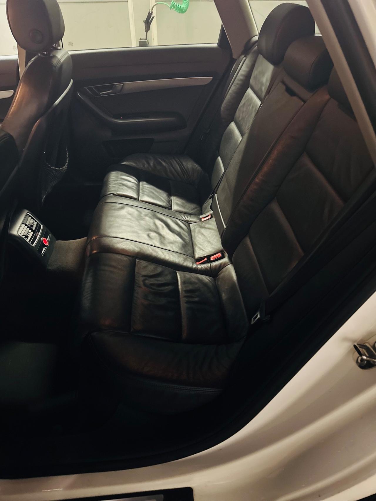 Audi A6 Avant 2.7 V6 TDI F.AP. multitronic Ambiente