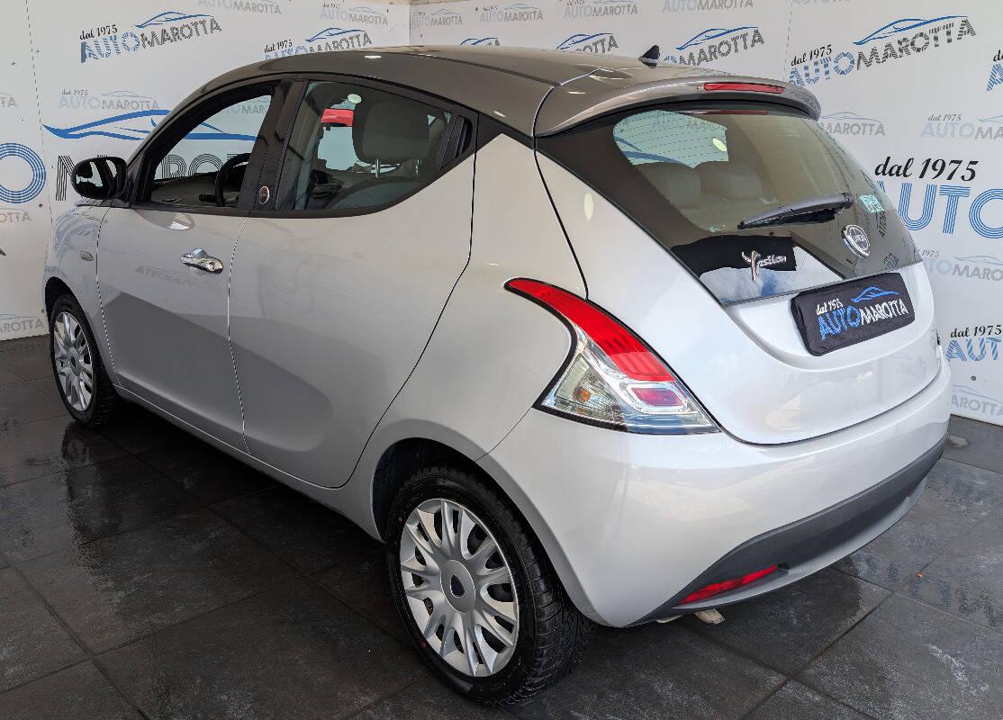 Lancia Ypsilon 1.2 8v Elefantino ecochic Gpl 69cv