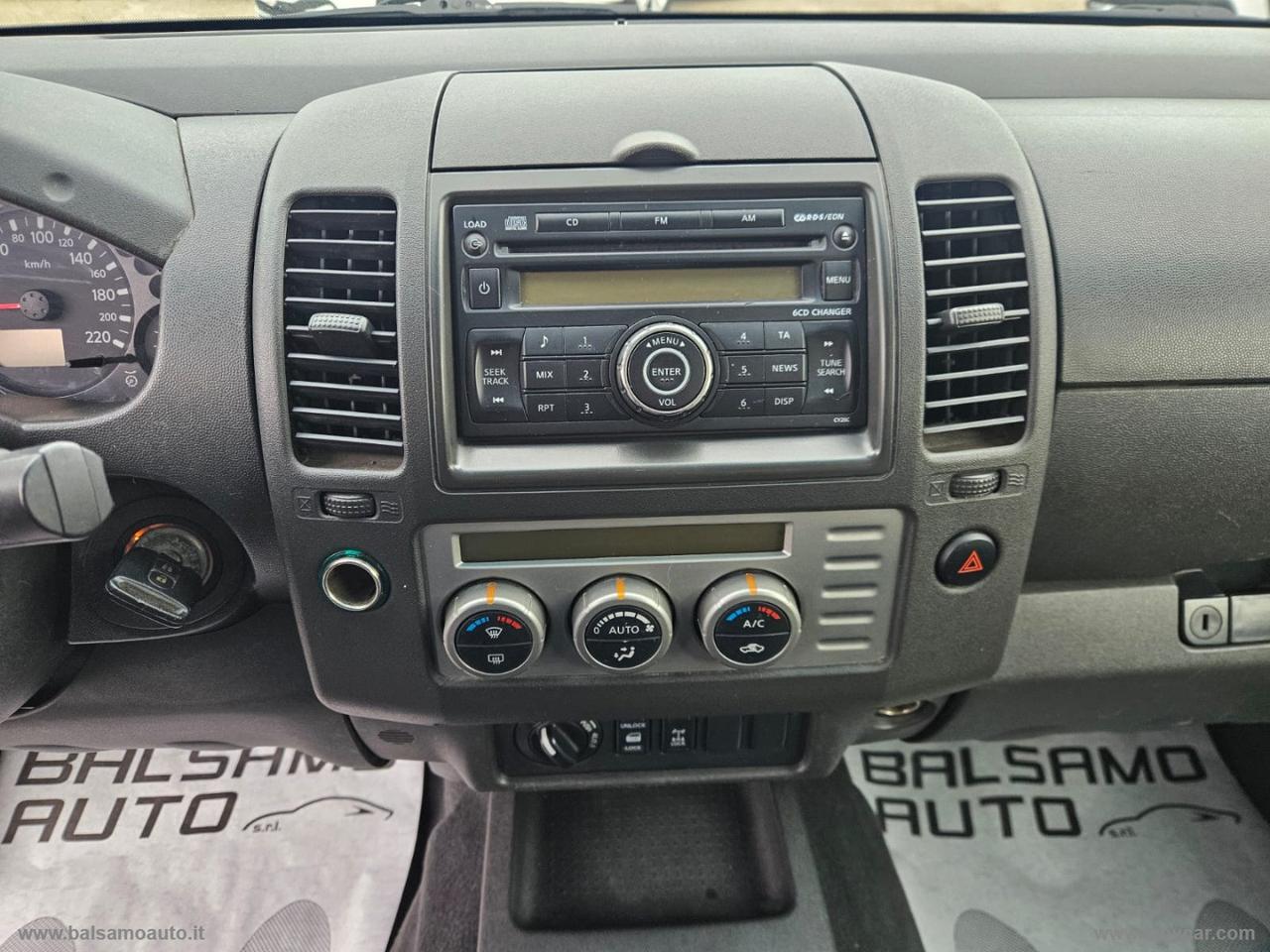 NISSAN Navara 2.5 dCi 4p. Double Cab XE