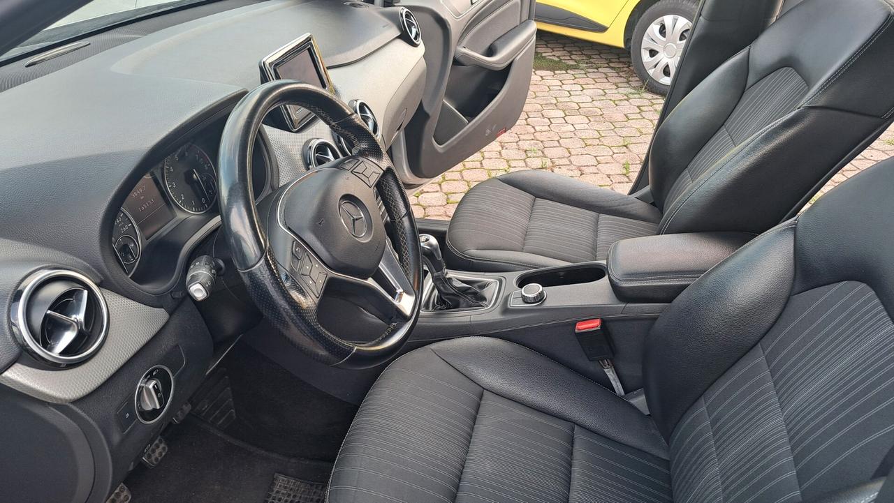 Mercedes-benz B 180 BlueEFFICIENCY Premium