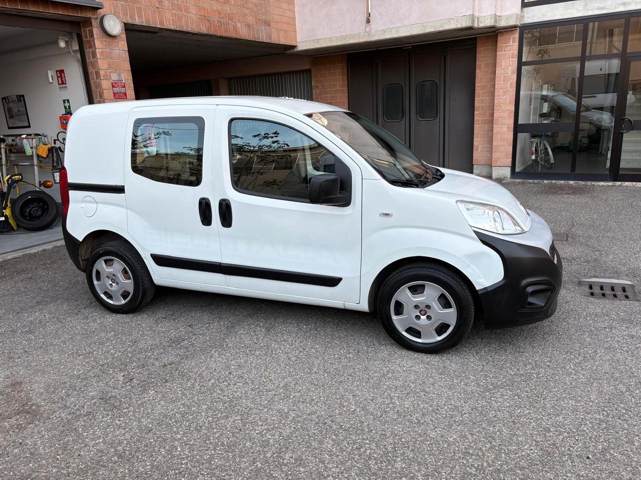 Fiat Fiorino 1.3 MJT 95CV Cargo Adventure