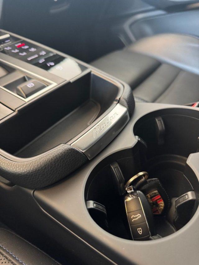 PORSCHE Macan 2.0 T //TETTO//21//BOSE//