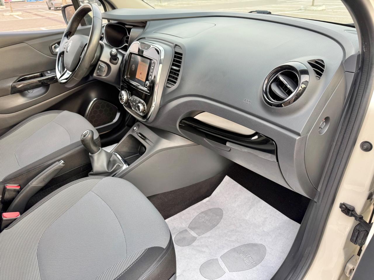 Renault Captur 0.9 TCe 12V 90 CV Start&Stop*Navi*Cerchi*Cruise*Aux*Usb