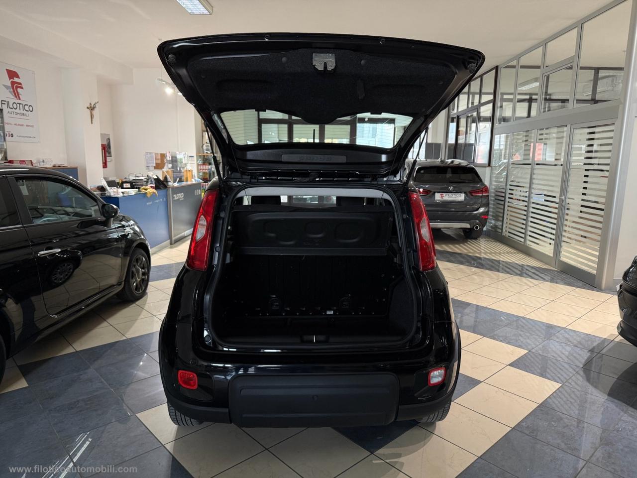 FIAT Panda 1.0 FireFly S&S Hybrid SENSORI DI PARCHEGGIO - 5 POSTO