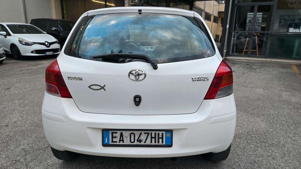 Toyota Yaris 1.3 5 porte Sol