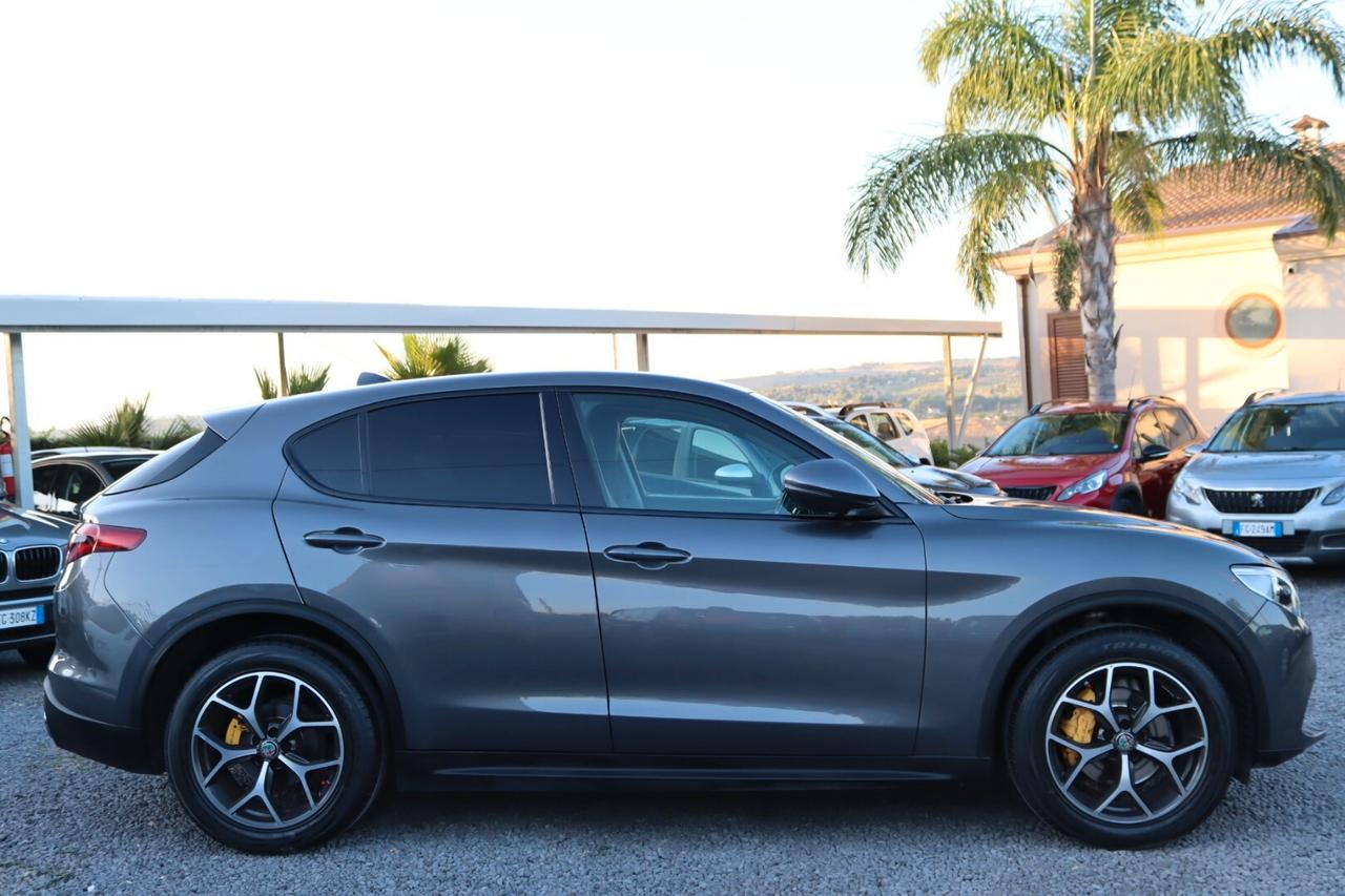 Alfa Romeo Stelvio 2.2 Turbodiesel 210 CV AT8 Q4 Executive