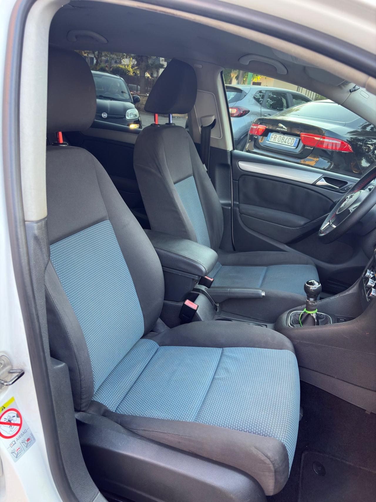 Volkswagen Golf 1.6 TDI 105cv
