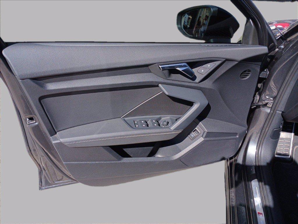 AUDI A3 Sportback 35 2.0 tdi Identity Black s-tronic del 2023