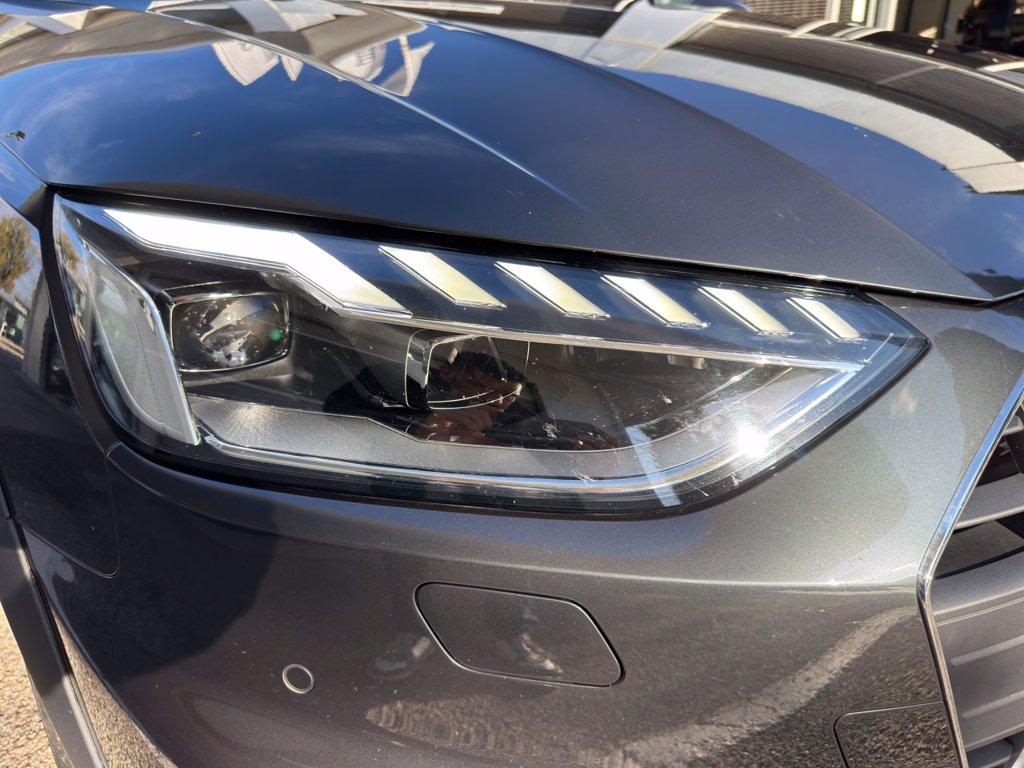 AUDI A4 allroad 40 2.0 tdi mhev identity contrast quattro 204cv s-tronic del 2021