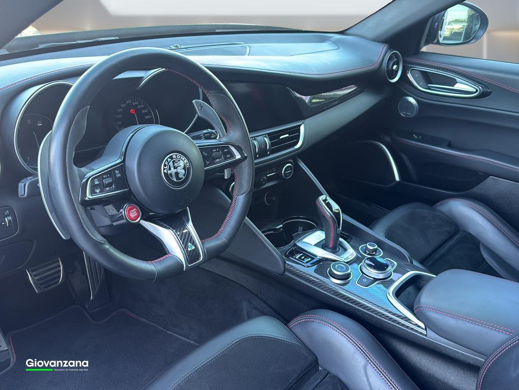 Alfa Romeo Giulia Giulia 2.9 V6 Quadrifoglio 510cv auto SCARICO AKRAPOVIC