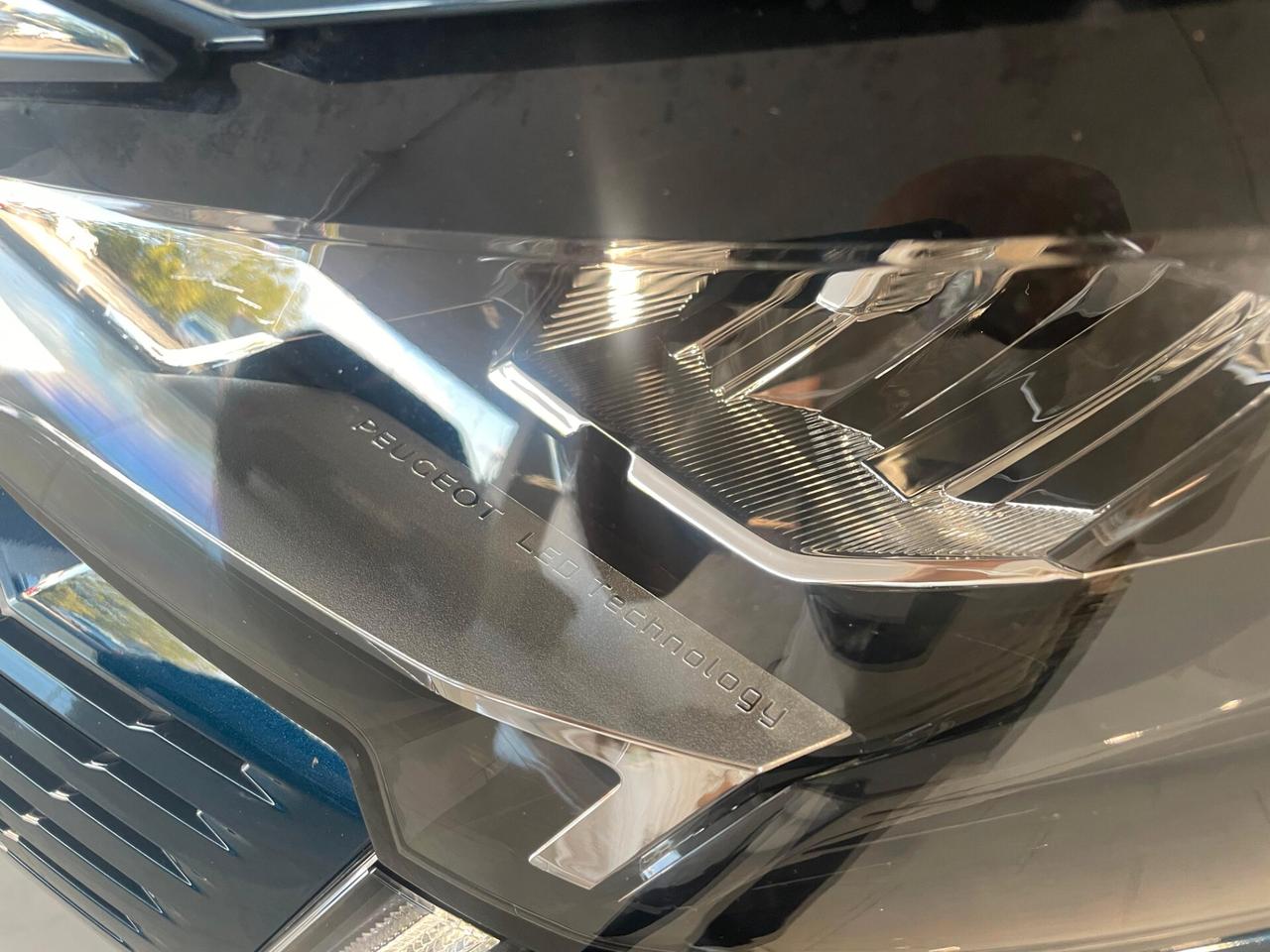 Peugeot 3008 Hybrid 225 e-EAT8 Allure IVA ESPOSTA