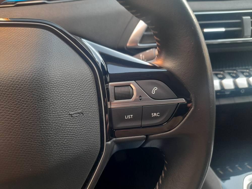 PEUGEOT 3008 1.5 BLUEHDI 130 CV