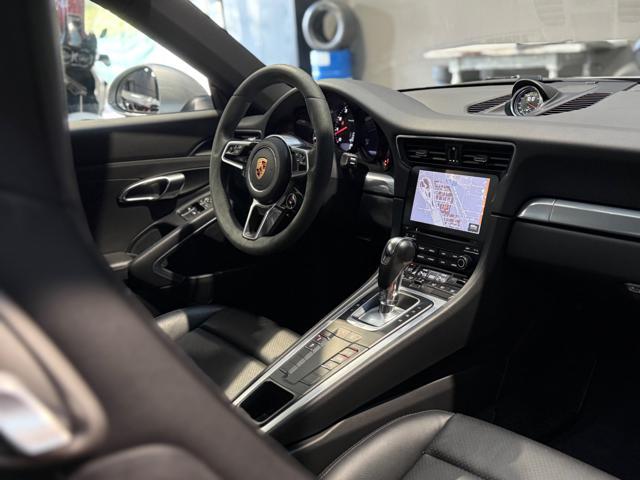 PORSCHE 911 3.0 Carrera 4 Coupé