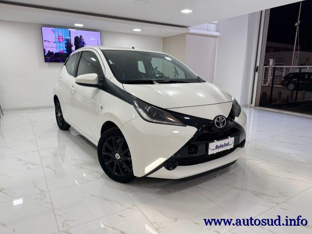 TOYOTA Aygo 1.0 VVT-i 69 CV 5 porte x-play MMT