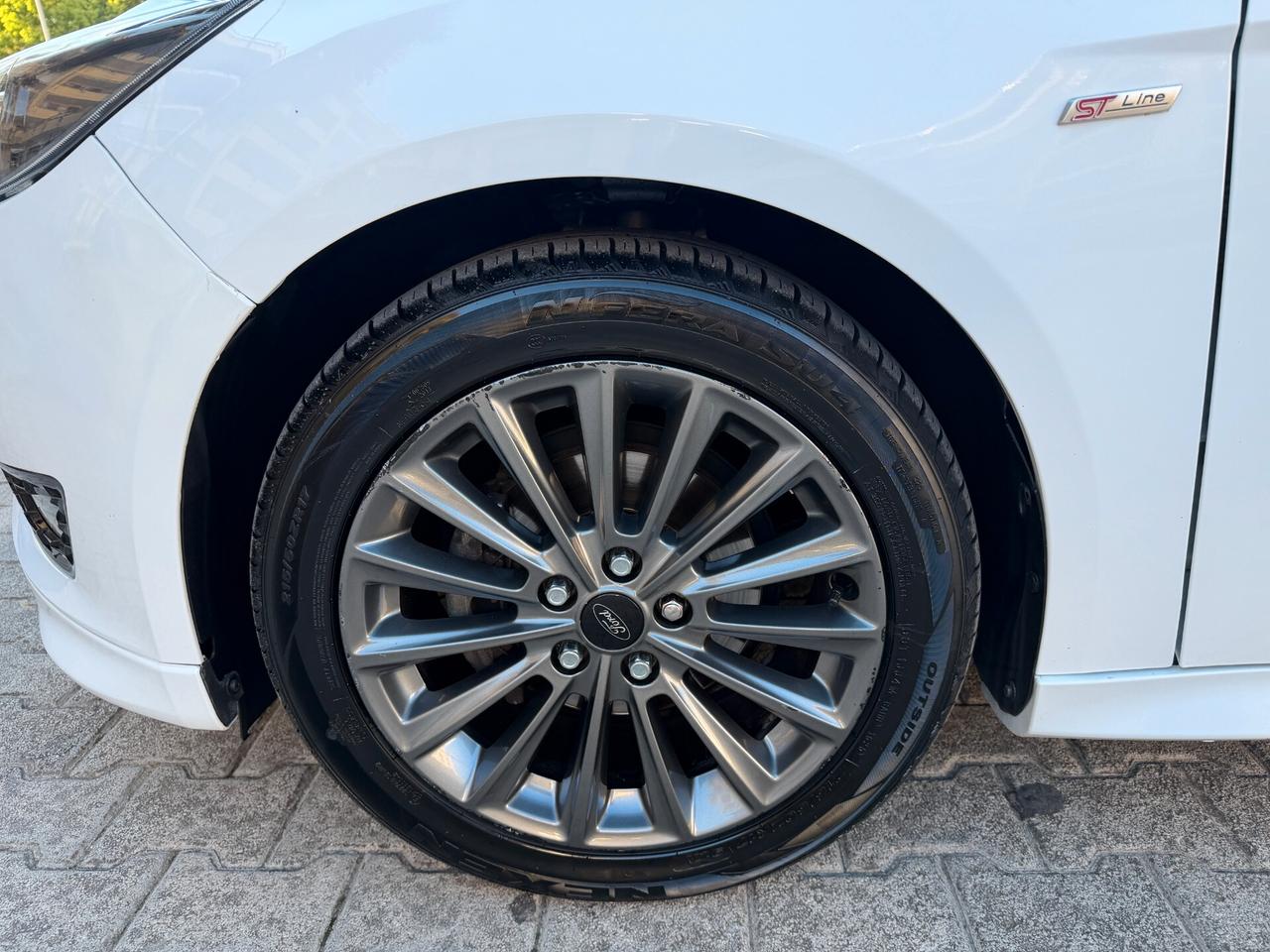Ford Focus 1.5 TDCi 120 CV Start&Stop ST Line
