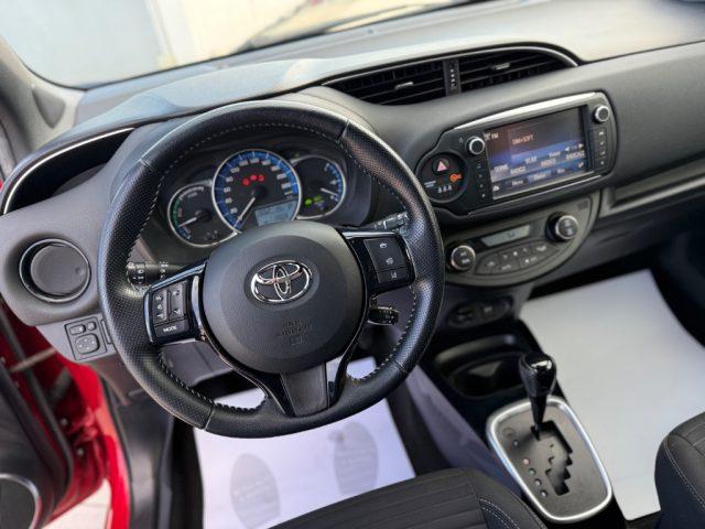 TOYOTA Yaris 1.5 Hybrid PARI AL NUOVO