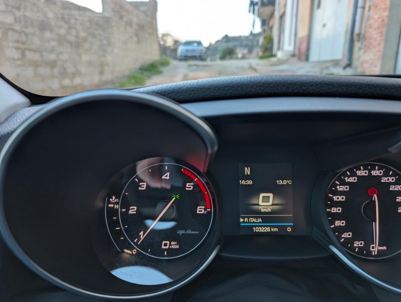 Alfa Romeo Giulia 2.2 Turbodiesel 180 CV Super MT6
