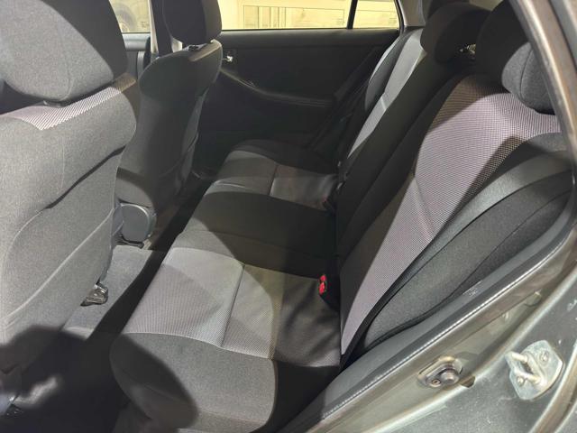 TOYOTA Corolla 2.0 16V D-4D 5 porte Sol ESP