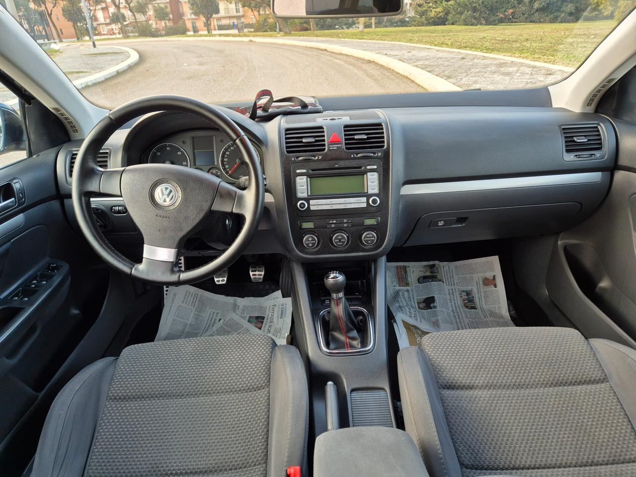 Volkswagen Golf Var. 2.0 TDI DPF Sportline 08