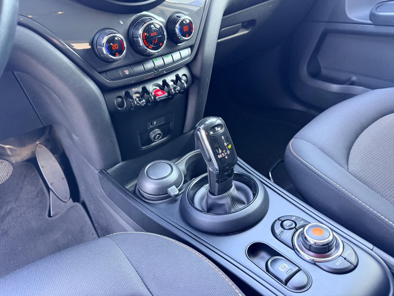 Mini Cooper D Countryman 1.5 One Business Automatica