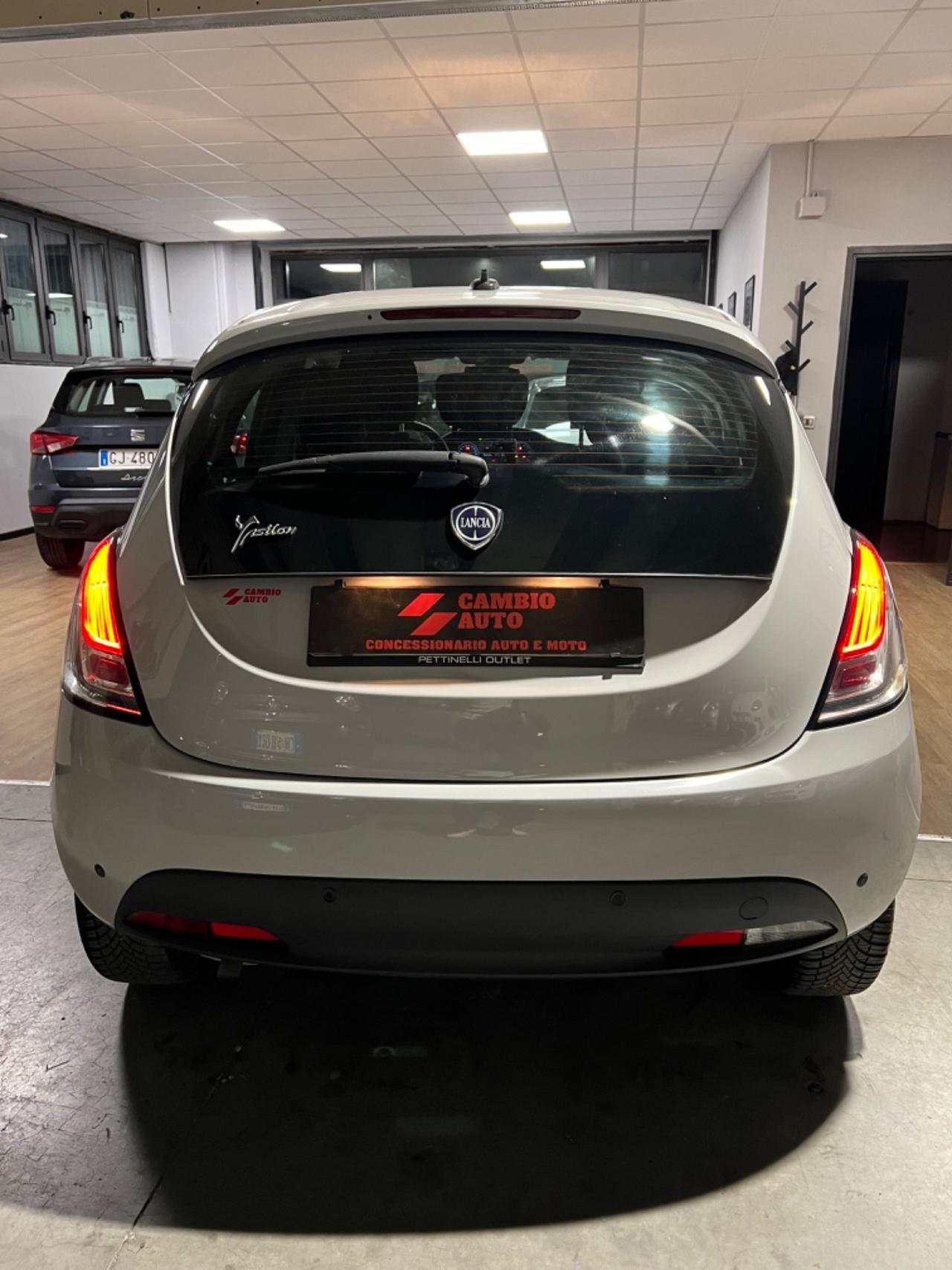 Lancia Ypsilon 1.2 69 CV 5 porte S&S Elefantino Blu