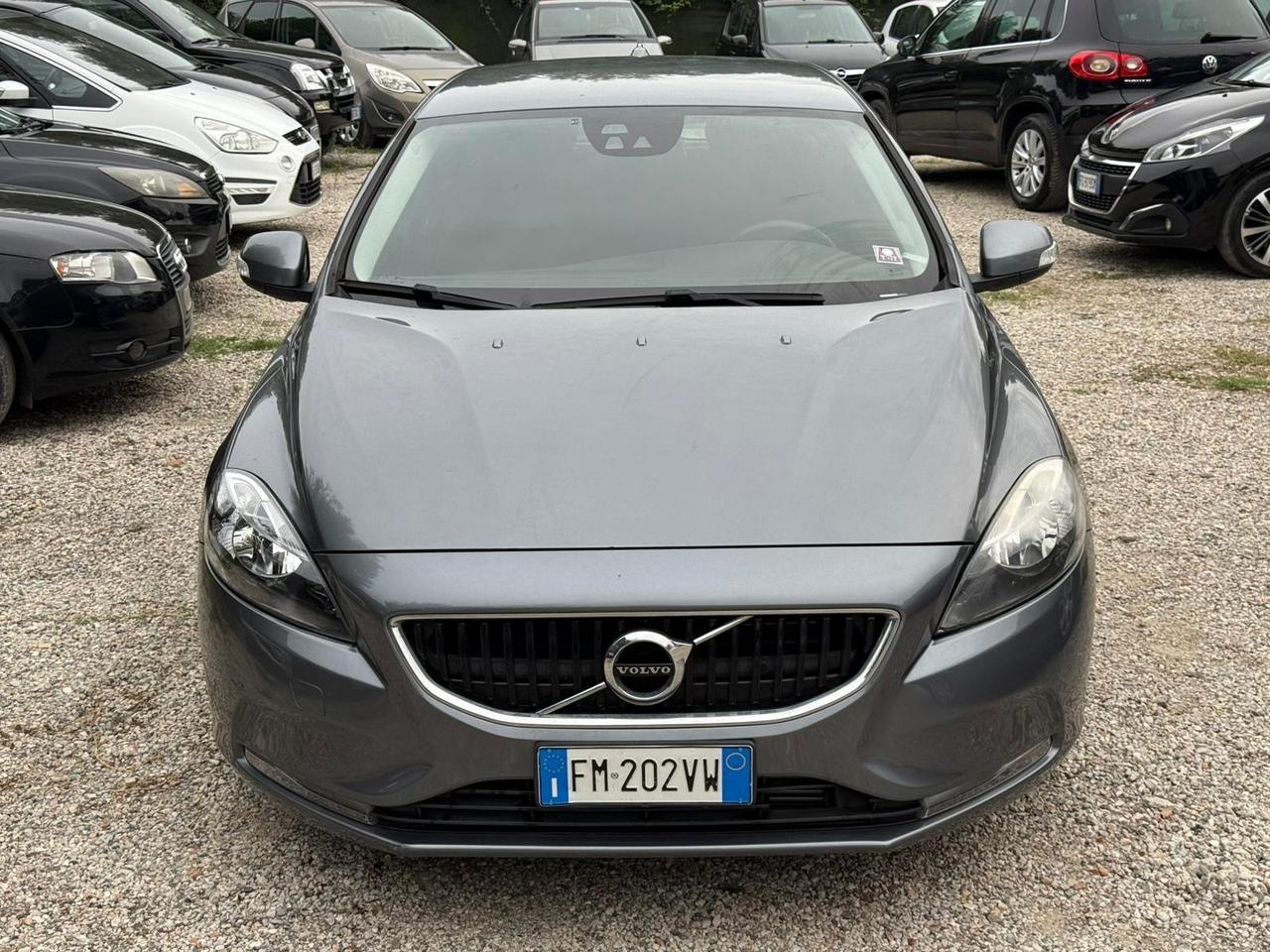 Volvo V40 D3