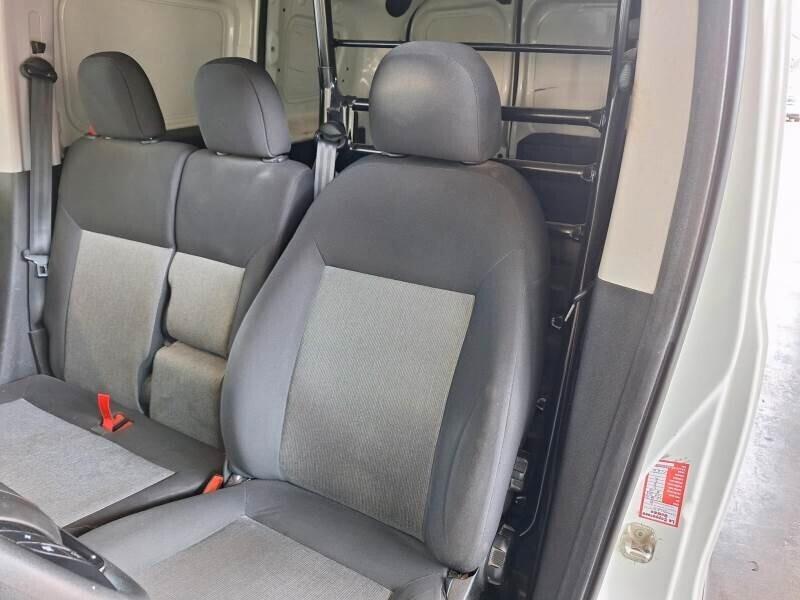 FIAT DOBLO CARGO 1.6 MJ 105 CV. E6 3 POSTI PERFETTA