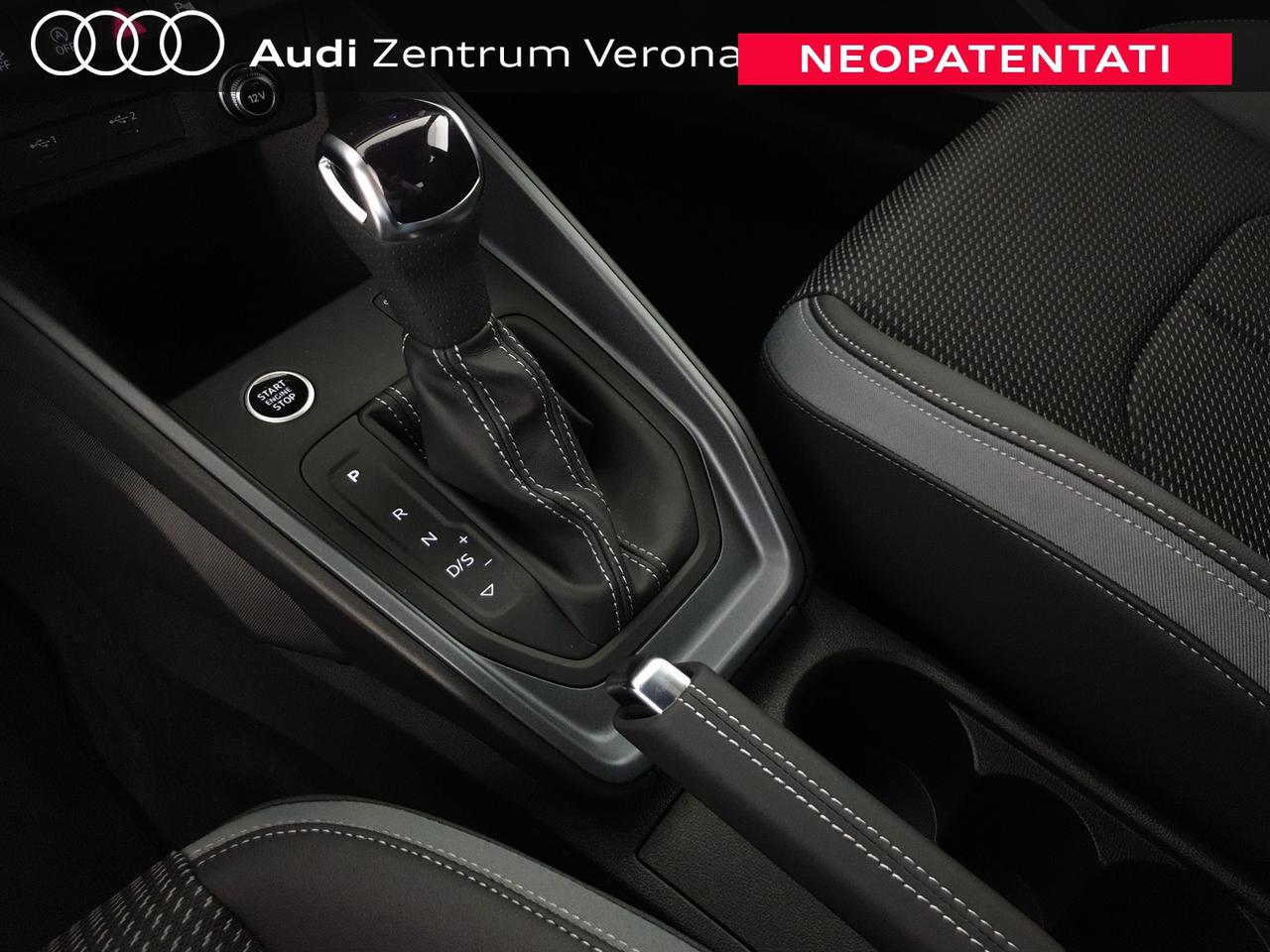 Allstreet 30TFSI 116CV S tronic Identity Contrast