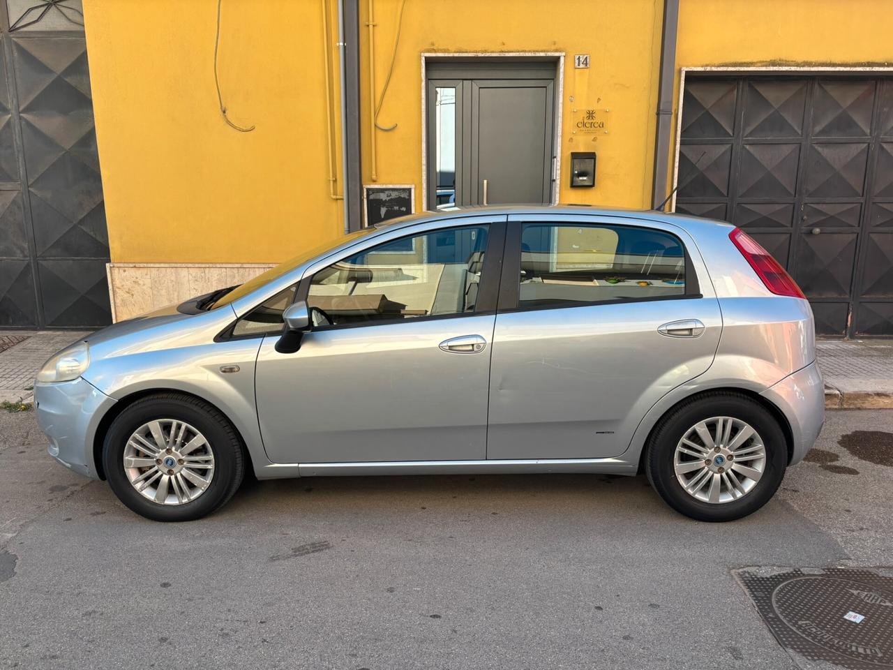 FIAT G. PUNTO 2006 DIESEL ( LEGGI ANNUNCIO )