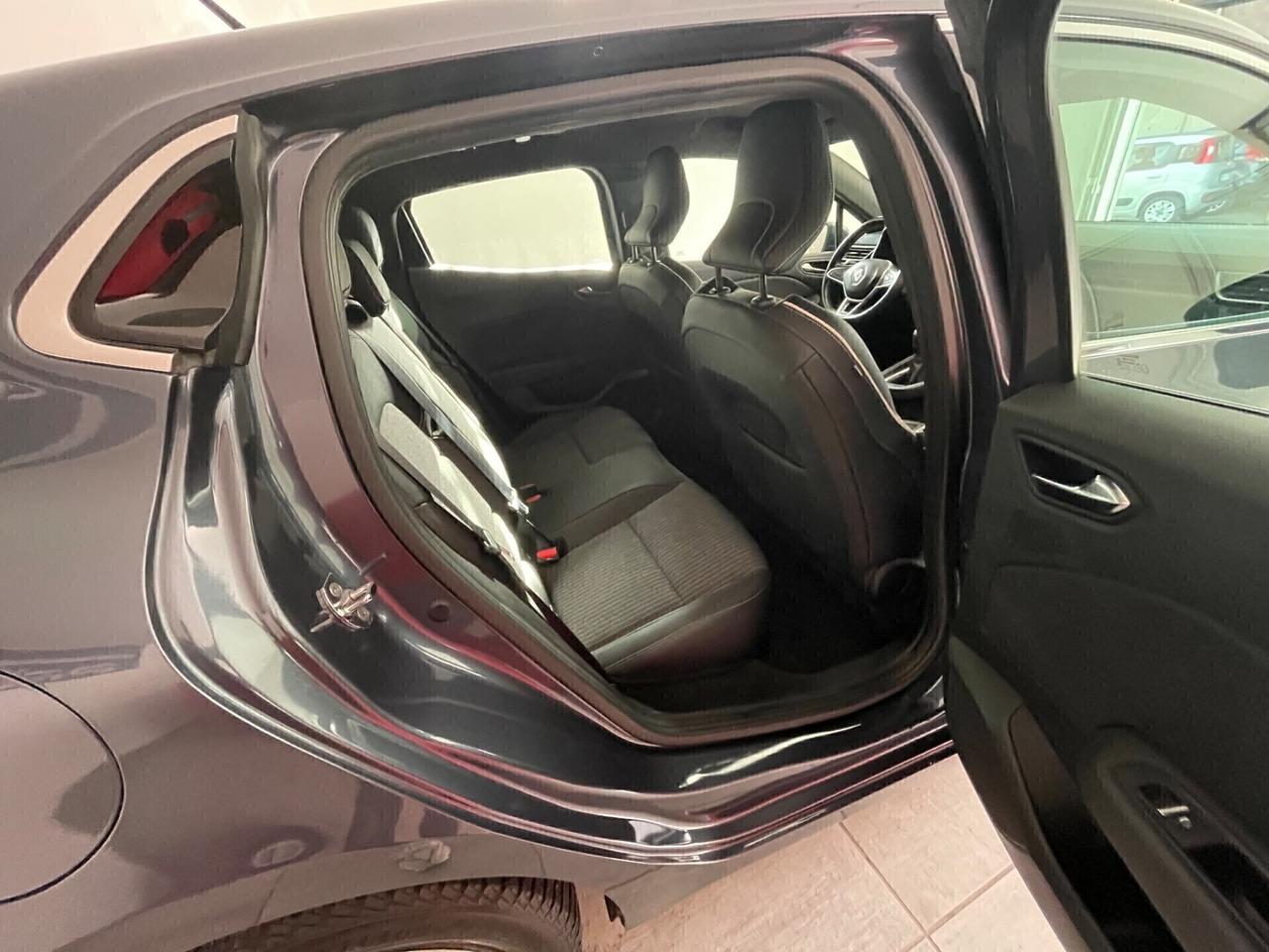 Renault Clio TCe 12V 100 CV 5 porte Intens