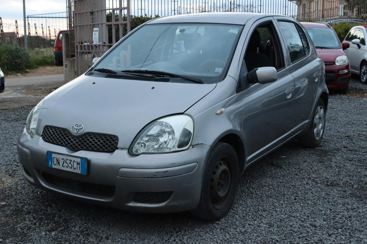 Toyota Yaris 1.4 tdi D-4D cat 5 porte Sol