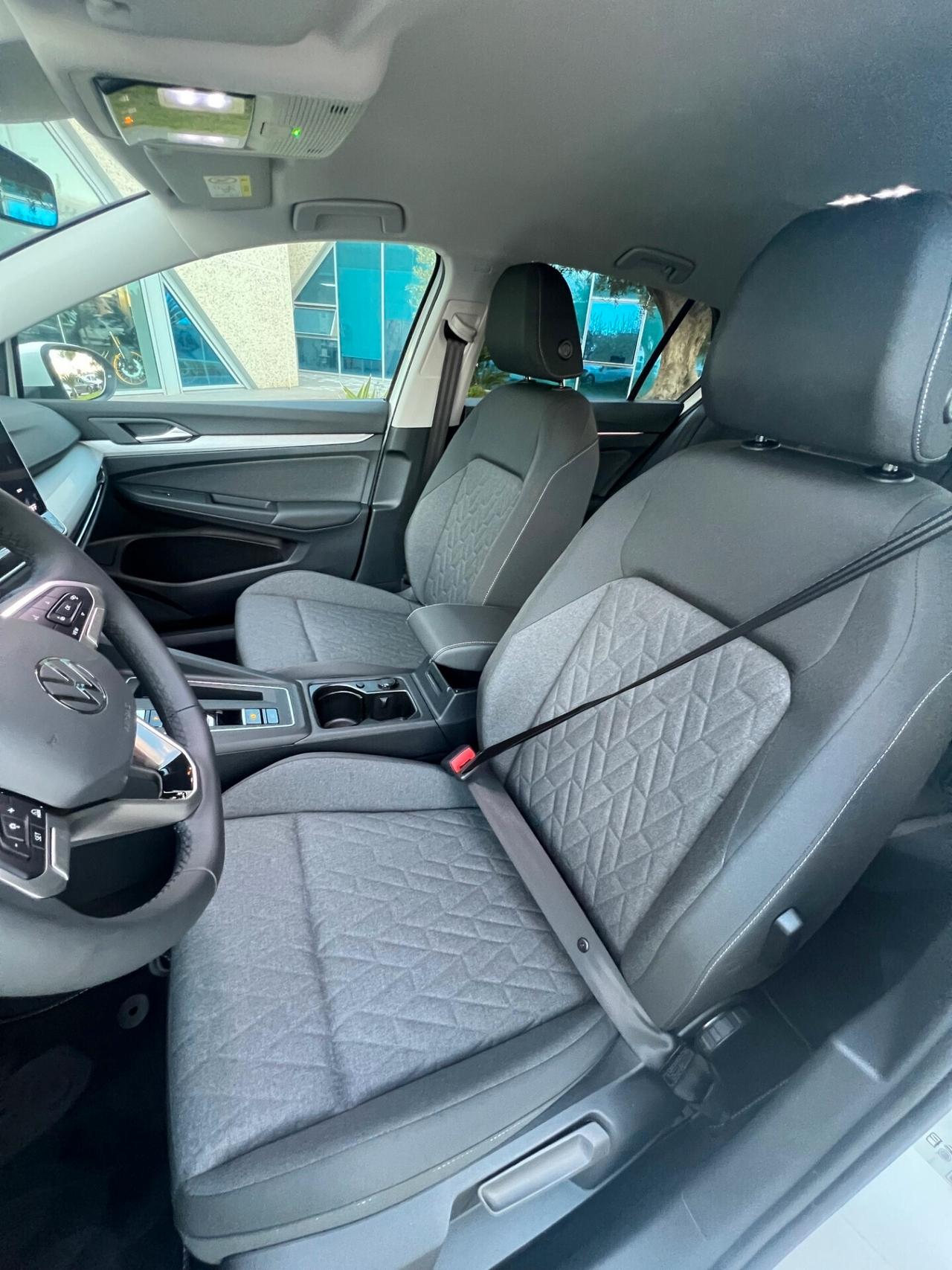 Volkswagen Golf 1.5 tsi ehybrid possbilità noleggio no scoring