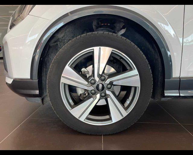 AUDI Q2 30 TDI S tronic Business Plus