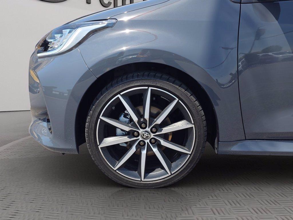 TOYOTA Yaris 1.5h 130 gr sport del 2025