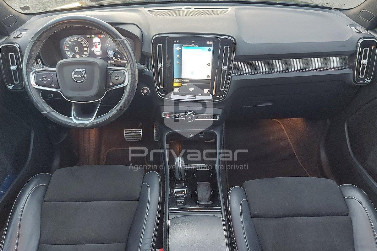 VOLVO XC40 B4 AWD Geartronic R-design