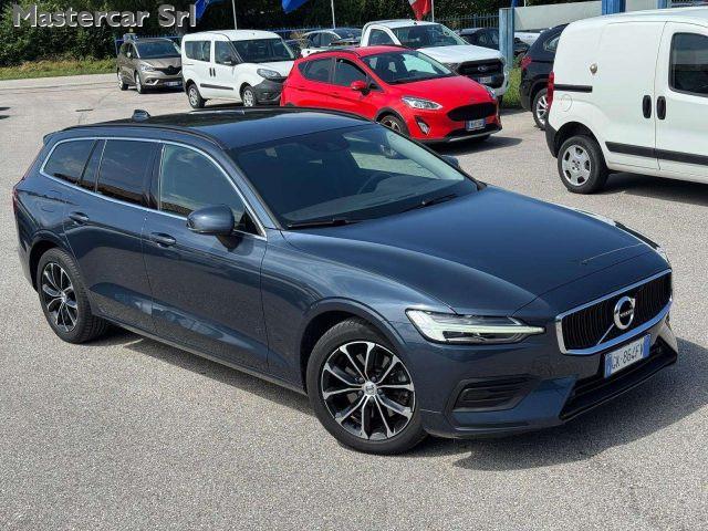 VOLVO V60 2.0 B4 197cv Auto MOMENTUM PRO - GK864FV