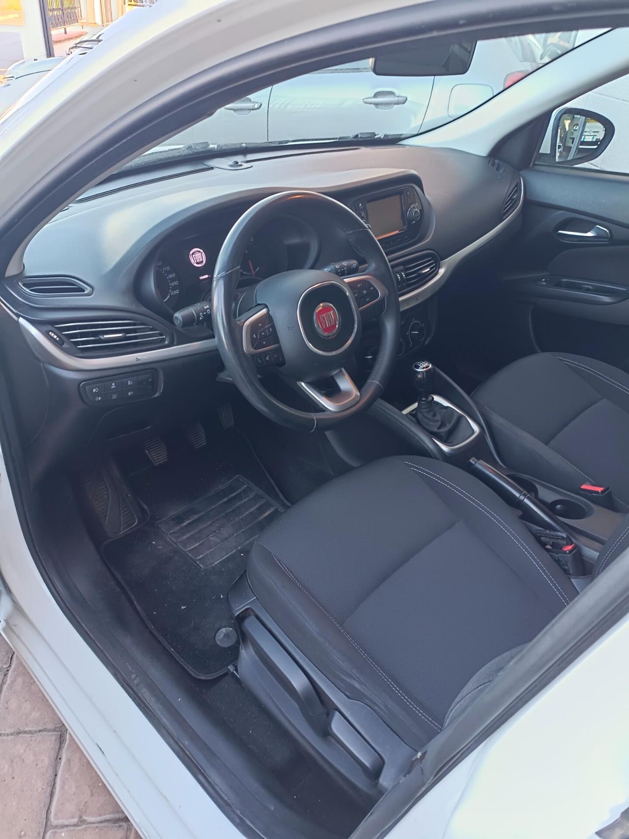 Fiat Tipo 1.4 5 porte Easy