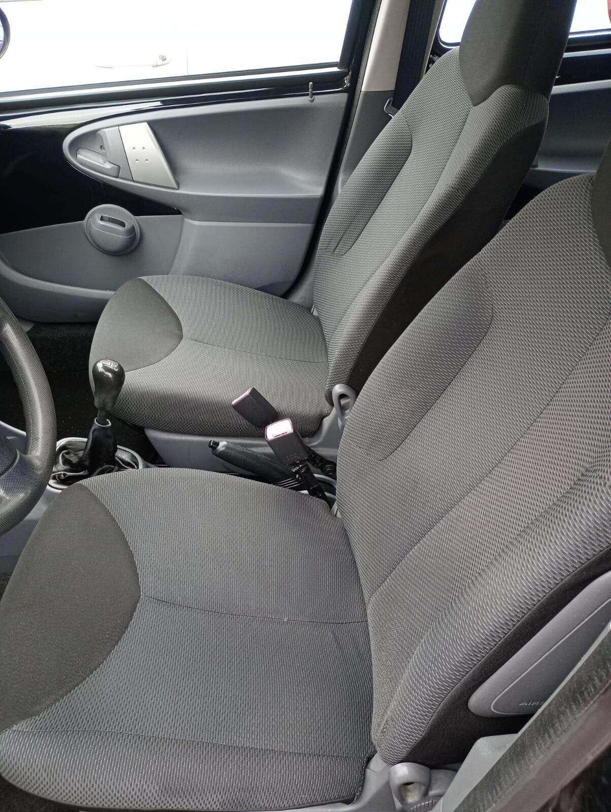 Toyota Aygo 1.0 12V VVT-i 5 porte